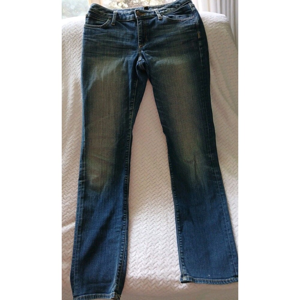 Gap Premium Curvy Straight Women's size 6/28L Dark Wash Blue Denim jeans